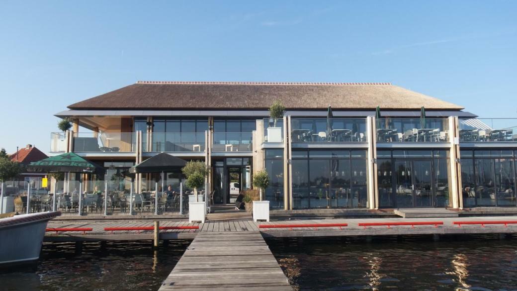 Chalet 'De Lanterfanter' Grou Apartment Exterior foto